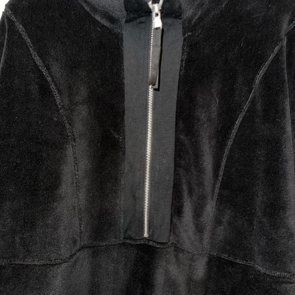Lane Bryant Pull-Over Super Soft Fleece by Livi Active sz 18/20 in Black - Picture 2 of 6